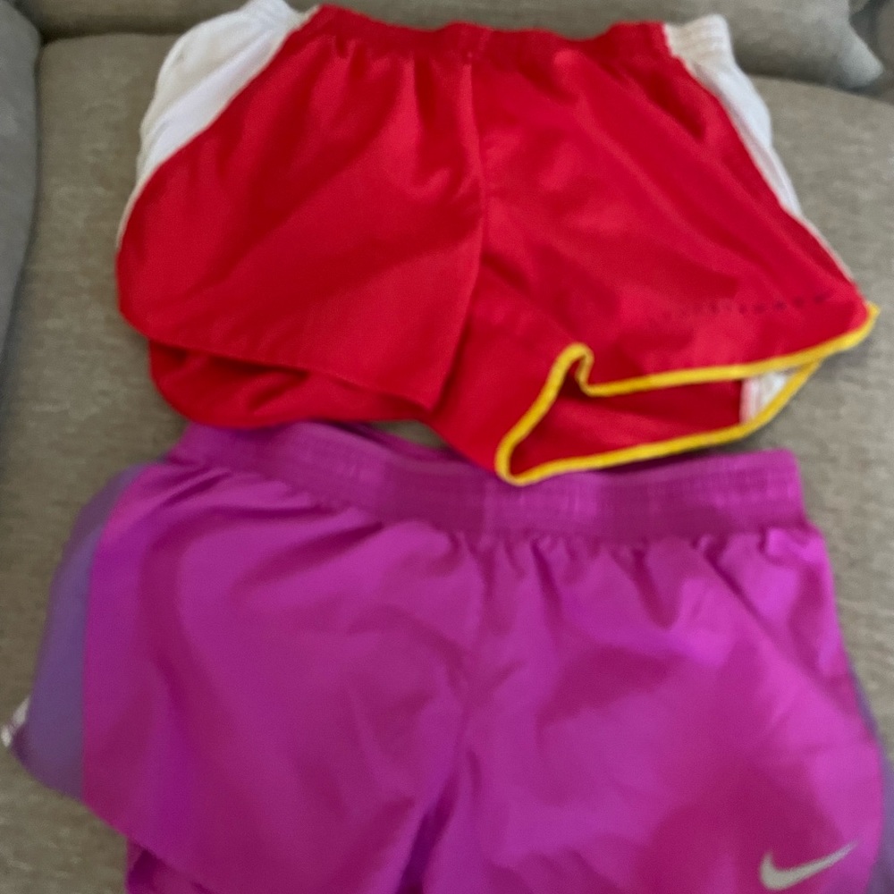 NIKE women’s bundle shorts leggings - Medium - Picture 2 of 4